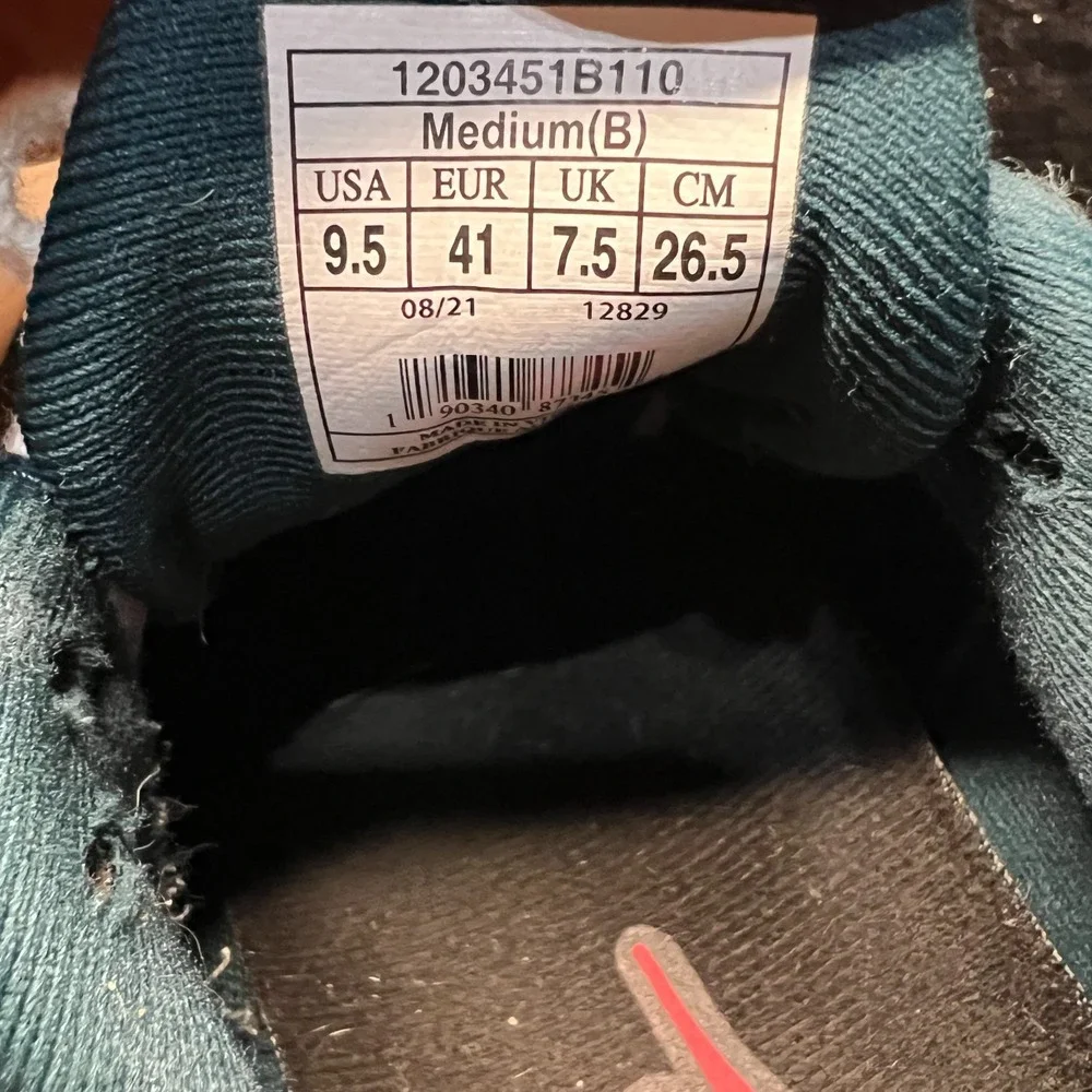 Brooks‎ Launch 8 Womens 9.5 B Running Shoes Ice Flow Navy Pink Athletic Sneaker
